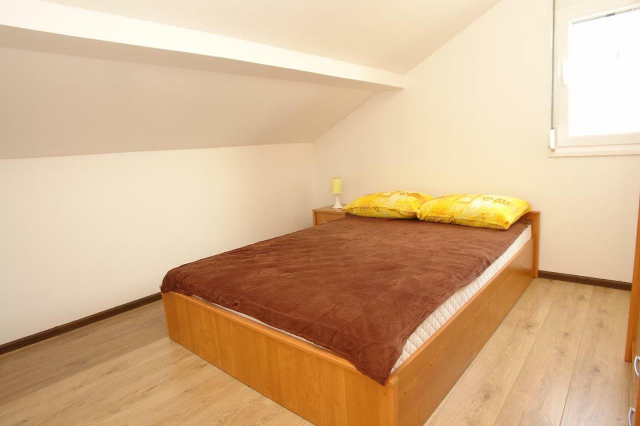 Apartmani Stambuk Mandre Exterior photo